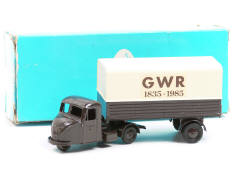 BUDGIE MODELS (GB) (1)