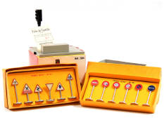 DINKY TOYS (FRANCE) (3)