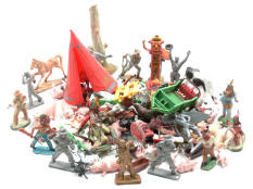 FIGURINES en plastique (1)