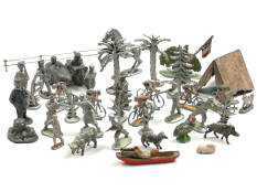 FIGURINES DIVERSES (1)