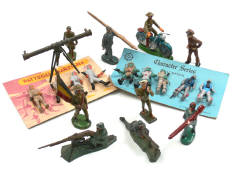 FIGURINES DIVERSES (20)