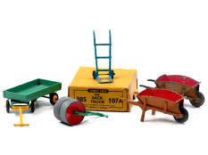 DINKY TOYS (GB) (5)