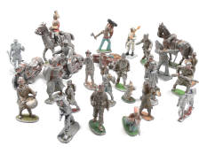 FIGURINES DIVERSES (29)