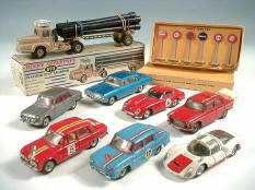 DINKY TOYS (FRANCE) (9)