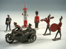 FIGURINES en plomb & DIVERS (5)