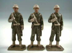 FIGURINES en plomb creux (1)