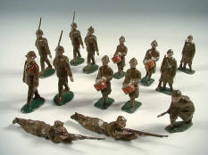 FIGURINES en plomb creux (1)