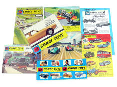 CORGI TOYS (GB) (8)