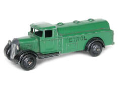 DINKY TOYS GB (1)