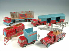 CORGI TOYS (GB) (5)