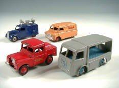 DINKY TOYS (GB) (4)
