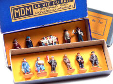 MDM & LES AS (2)
