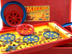 MECCANO (1)