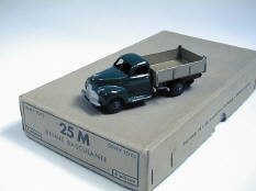 DINKY TOYS (FRANCE) (2)