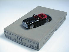 DINKY TOYS (FRANCE) (2)