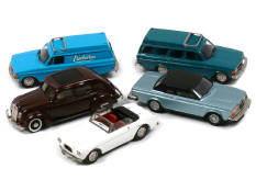 ROBEDDIE MODELS & V.H.M. (5)