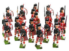 BRITAINS (GB) (19)