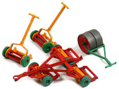 DINKY TOYS (GB) (4)