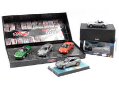 DIVERS & MINICHAMPS (4)