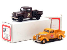 US. MODEL MINT (USA) (2)
