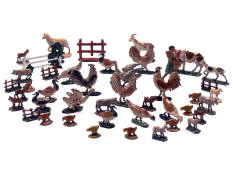 FIGURINES DIVERSES (43)