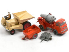 DINKY TOYS (GB) (4)