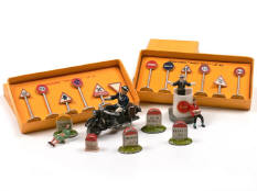 DINKY TOYS (FRANCE) (13)
