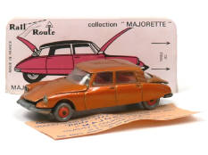 MAJORETTE (FRANCE) (1)