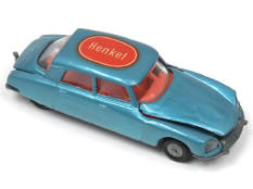 MAJORETTE (FRANCE) (1)