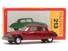 MAJORETTE (FRANCE) (1)