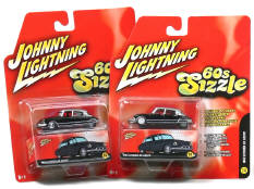 JOHNNY LIGHTNING (USA) (2)