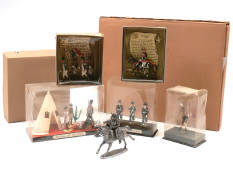 FIGURINES DIVERSES (14)