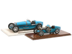 REVIVAL & AZUR MODELS (2)