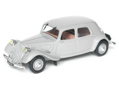 UNIVERSAL HOBBIES (CHINE) (1)