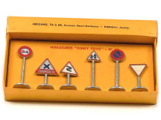 DINKY TOYS (FRANCE) (1)