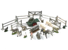 FIGURINES DIVERSES (24)