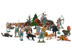 FIGURINES DIVERSES (31)