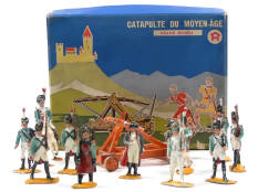 FIGURINES DIVERSES (1)