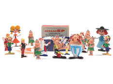 FIGURINES DIVERSES (18)