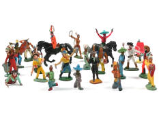 FIGURINES DIVERSES (24)