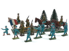 FIGURINES DIVERSES (24)