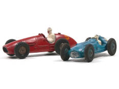 DINKY TOYS (FRANCE) (2)