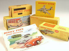 DINKY TOYS DIVERS (6)
