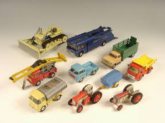 CORGI TOYS (GB) (10)