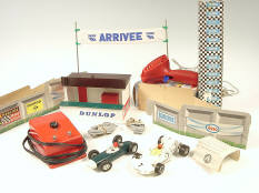 SCALEXTRIC (8)