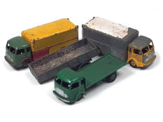 DINKY TOYS (FRANCE) (4)