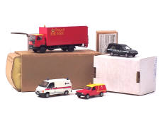 ROXLEY MODELS & DIVERS (4)
