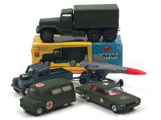 CORGI TOYS (GB) (5)