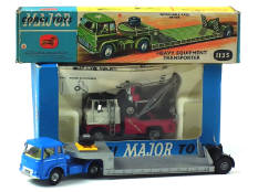 CORGI TOYS (GB) (2)