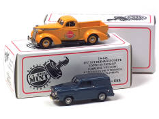 US. MODEL MINT (USA) (2)